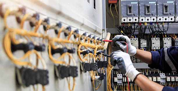 Professional Electrician technician working in Yorba Linda, CA
